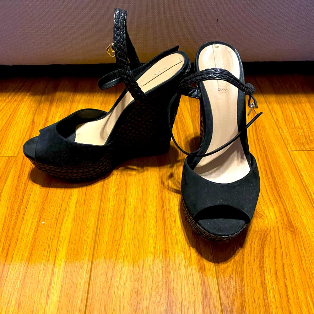 aldos wedge